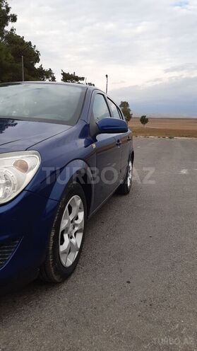 Opel Astra 2008, 268,000 km - 1.4 л - Mingəçevir