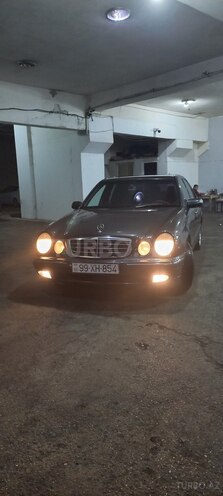 Mercedes E 220 2000, 464,200 km - 2.2 l - Bakı