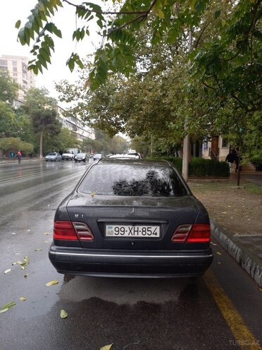 Mercedes E 220 2000, 464,200 km - 2.2 l - Bakı