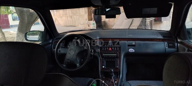 Mercedes E 220 2000, 464,200 km - 2.2 l - Bakı