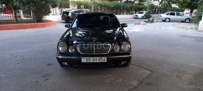 Mercedes E 220 2000, 464,200 km - 2.2 l - Bakı
