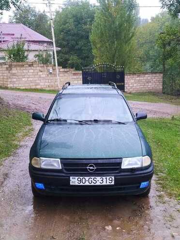 Opel Astra 1997, 356,000 km - 1.6 л - Qusar