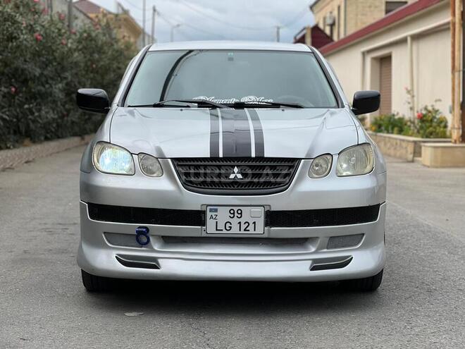 Mitsubishi Airtrek 2001, 299,000 km - 2.0 л - Bakı