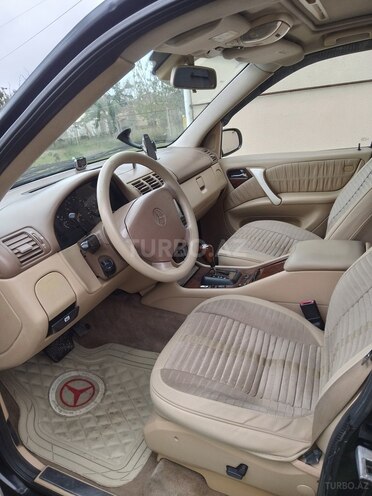 Mercedes ML 320 2002, 230,000 km - 3.2 l - Quba