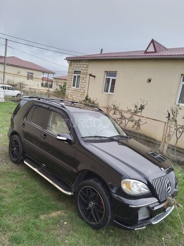 Mercedes ML 320 2002, 230,000 km - 3.2 l - Quba