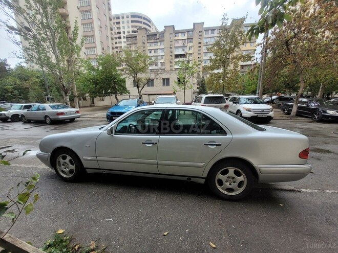 Mercedes E 200 1998, 350,000 km - 2.0 l - Bakı