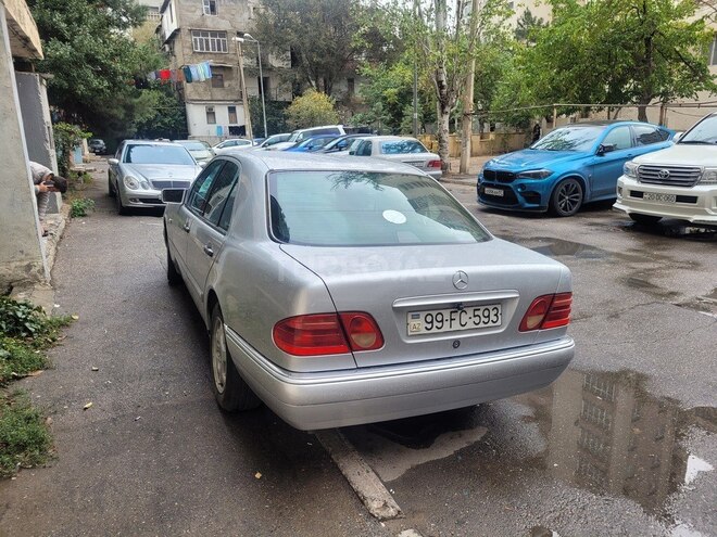 Mercedes E 200 1998, 350,000 km - 2.0 l - Bakı