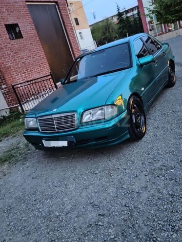 Mercedes C 180 1997, 500,000 km - 1.8 л - Lənkəran