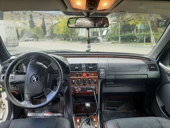 Mercedes C 200 1997, 324,805 km - 2.0 л - Siyəzən