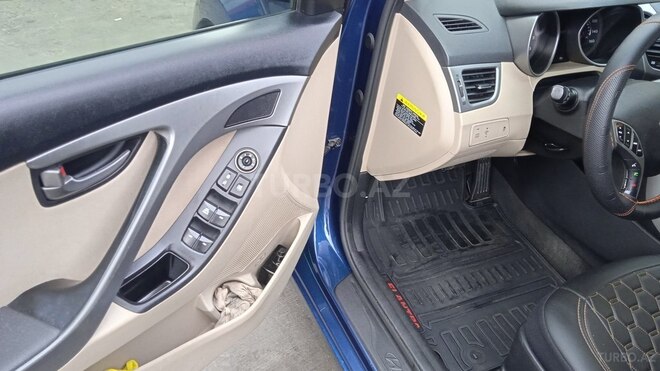 Hyundai Elantra 2014, 131,000 km - 1.8 l - Bakı