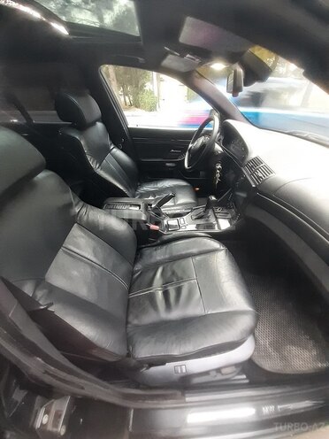 BMW 530 2002, 280,000 km - 3.0 l - Bakı