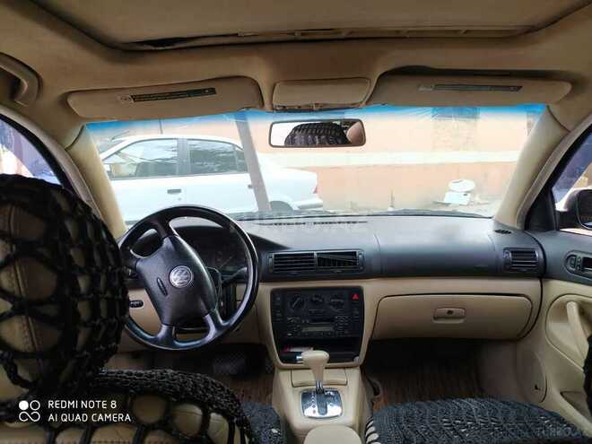 Volkswagen Passat 1999, 299,000 km - 1.8 л - Bakı