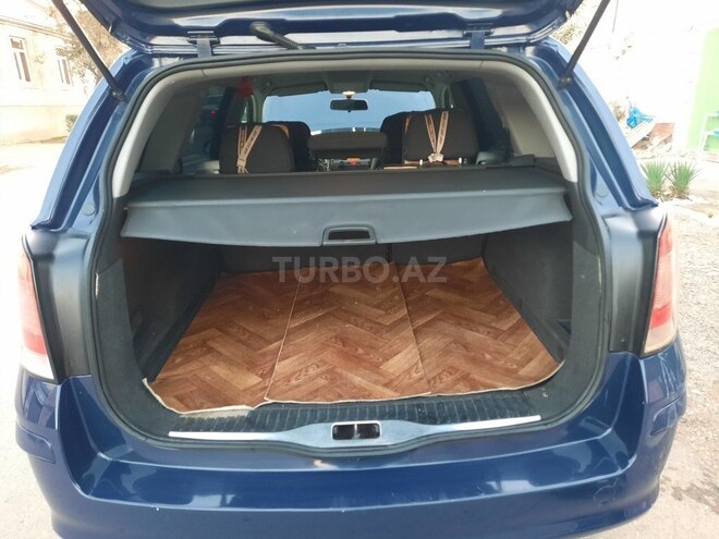 Opel Astra 2005, 209,000 km - 1.4 l - Qazax