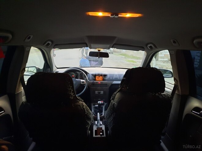 Opel Astra 2005, 209,000 km - 1.4 l - Qazax