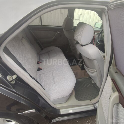 Mercedes C 220 1995, 312,421 km - 2.2 l - Bakı