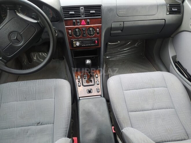 Mercedes C 220 1998, 412,000 km - 2.2 l - Şamaxı