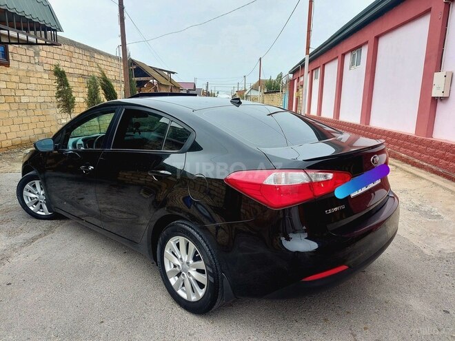 Kia Cerato 2014, 188,000 km - 1.6 l - Ucar