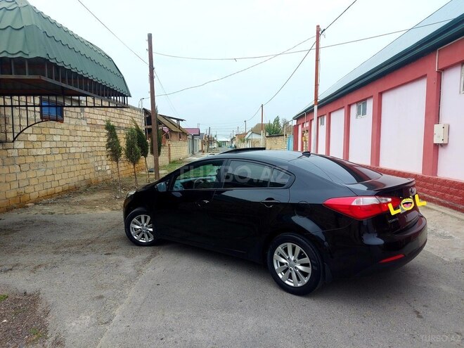 Kia Cerato 2014, 188,000 km - 1.6 l - Ucar