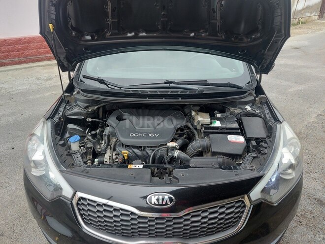 Kia Cerato 2014, 188,000 km - 1.6 l - Ucar