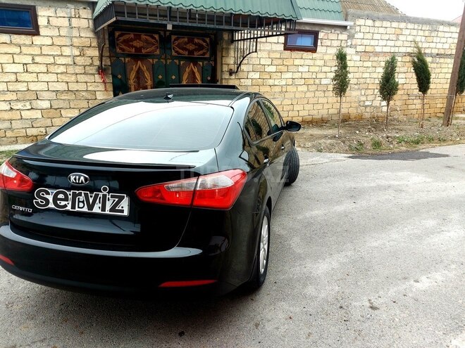 Kia Cerato 2014, 188,000 km - 1.6 l - Ucar