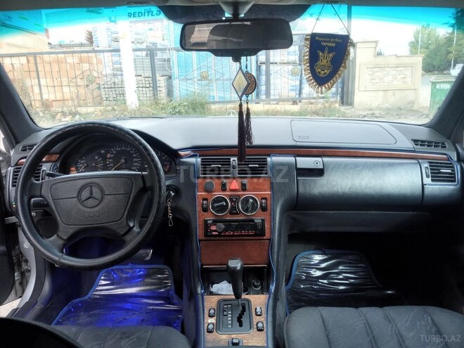 Mercedes E 230 1996, 987,566 km - 2.3 л - Ağstafa