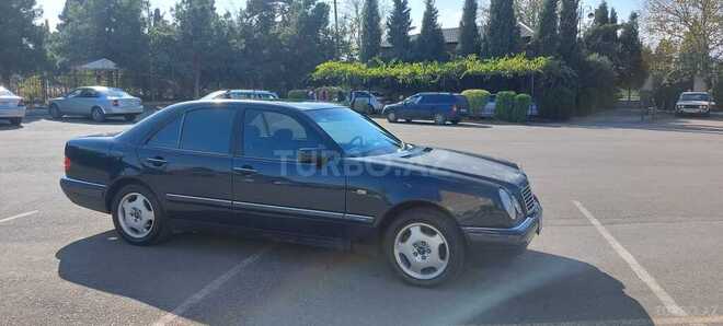 Mercedes E 200 1998, 264,488 km - 2.0 l - Gəncə