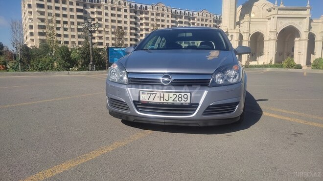 Opel Astra 2004, 184,000 km - 1.4 l - Bakı