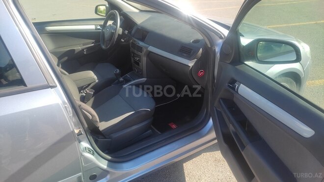 Opel Astra 2004, 184,000 km - 1.4 l - Bakı