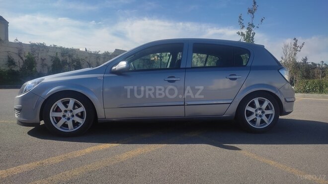 Opel Astra 2004, 184,000 km - 1.4 l - Bakı