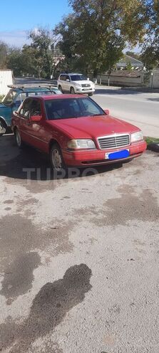 Mercedes C 200 1995, 250,000 km - 2.0 l - Qusar