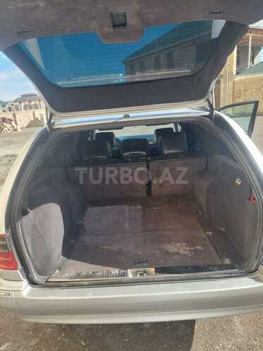 Mercedes E 240 1998, 390,801 km - 2.4 l - Gəncə