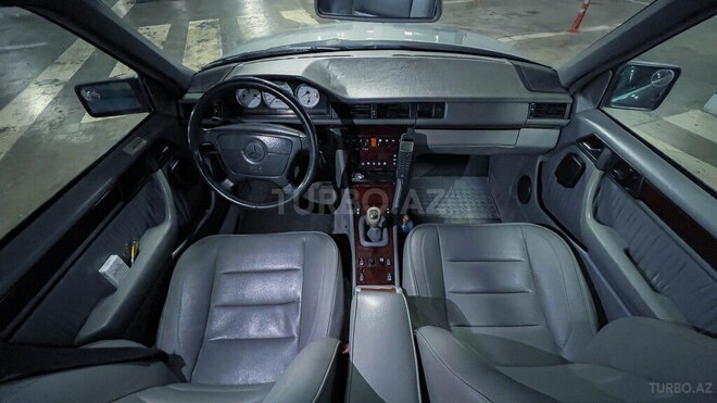 Mercedes E 300 1992, 280,000 km - 3.0 l - Bakı
