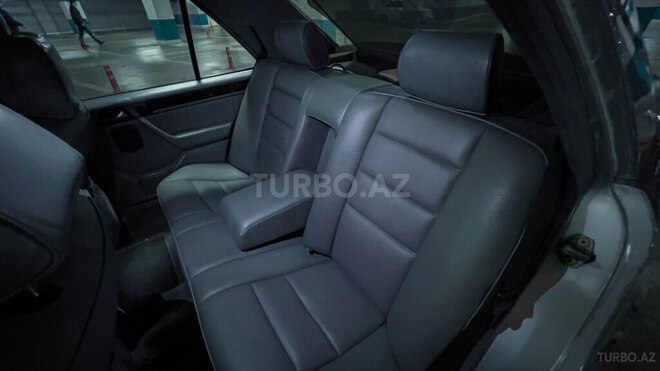 Mercedes E 300 1992, 280,000 km - 3.0 l - Bakı