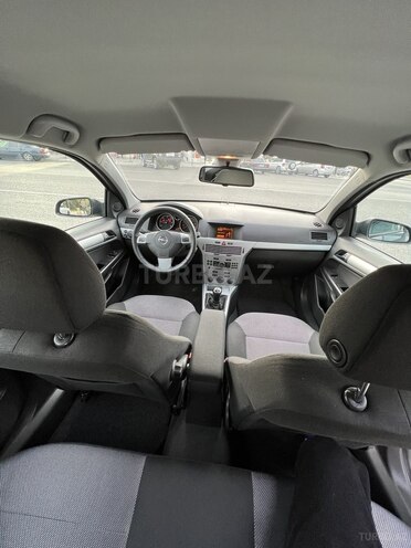Opel Astra 2009, 137,394 km - 1.3 l - Bakı
