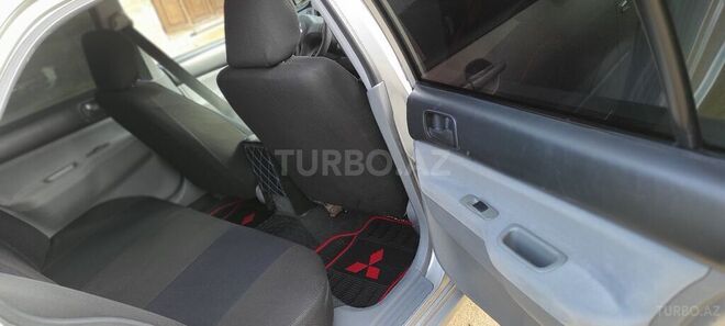 Mitsubishi Lancer 2006, 400,000 km - 1.3 л - Bakı