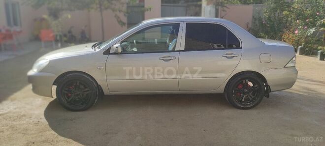 Mitsubishi Lancer 2006, 400,000 km - 1.3 л - Bakı