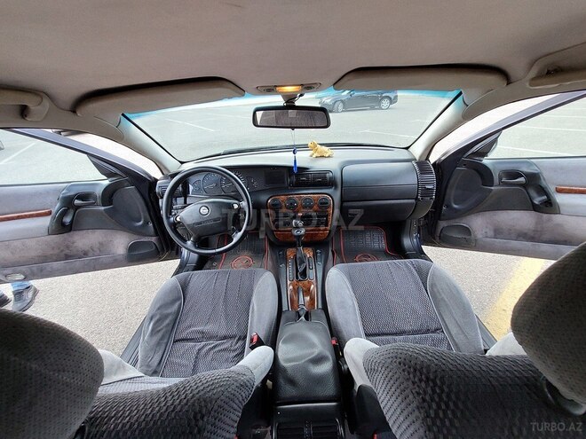Opel Omega 1996, 243,675 km - 2.0 l - Sumqayıt
