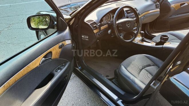Mercedes E 220 2007, 198,600 km - 2.2 l - Bakı