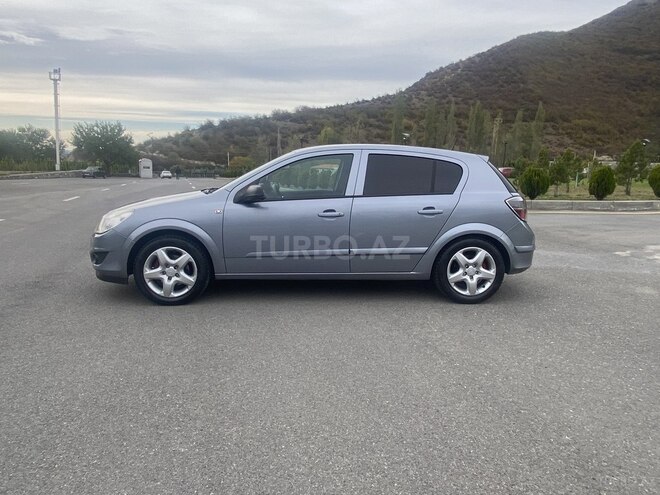 Opel Astra 2007, 146,500 km - 1.4 l - Şəki