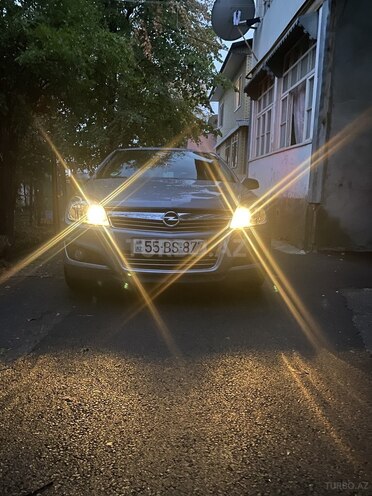 Opel Astra 2007, 146,500 km - 1.4 l - Şəki