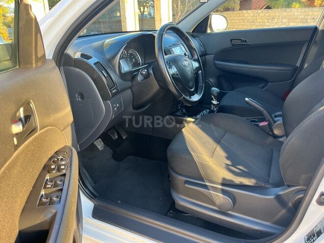 Toyota Corolla 2011, 154,000 km - 1.4 л - Bakı