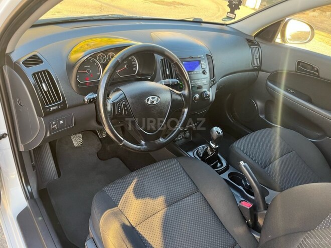 Toyota Corolla 2011, 154,000 km - 1.4 л - Bakı