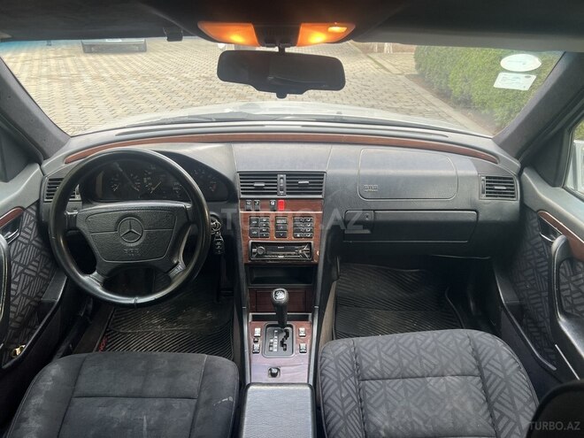 Mercedes C 220 1995, 389,000 km - 2.2 l - Sumqayıt