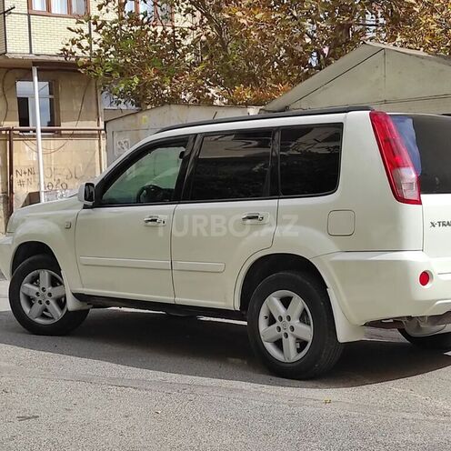 Nissan X-Trail 2004, 215,000 km - 2.0 l - Bakı