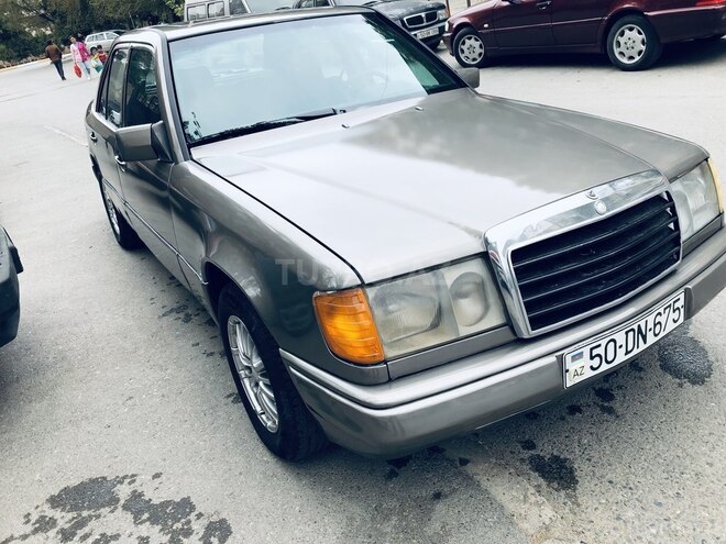 Mercedes E 200 1990, 241,041 km - 2.0 l - Sumqayıt