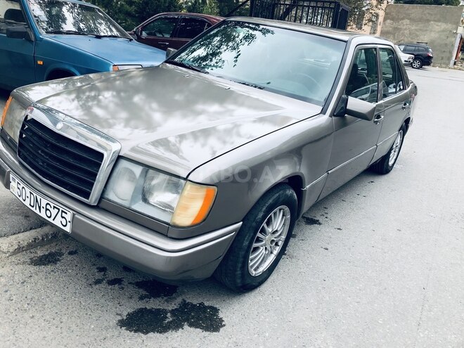 Mercedes E 200 1990, 241,041 km - 2.0 l - Sumqayıt