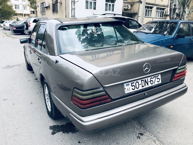 Mercedes E 200 1990, 241,041 km - 2.0 l - Sumqayıt