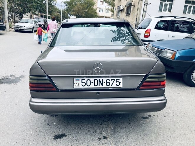 Mercedes E 200 1990, 241,041 km - 2.0 l - Sumqayıt