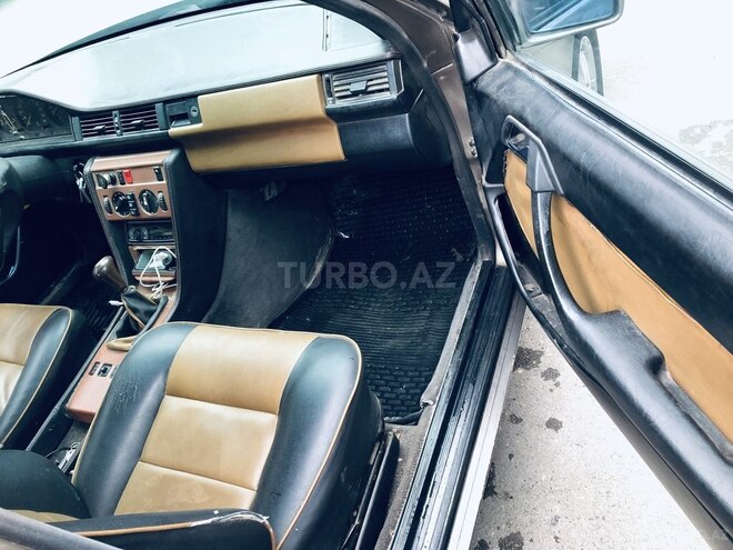 Mercedes E 200 1990, 241,041 km - 2.0 l - Sumqayıt