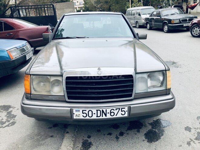 Mercedes E 200 1990, 241,041 km - 2.0 l - Sumqayıt